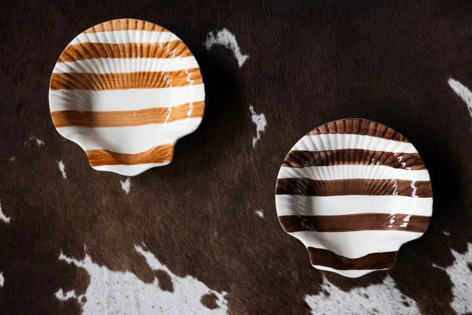 Armona stripe tallrik 23,5x23,5 cm, Ljusbrun-vit