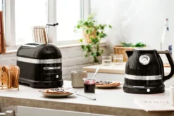 Artisan vattenkokare med variabel temperatur 1,5 L, Onyx black