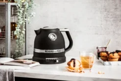 Artisan vattenkokare med variabel temperatur 1,5 L, Cast iron black
