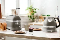 Artisan vattenkokare med variabel temperatur 1,5 L, Medallion silver