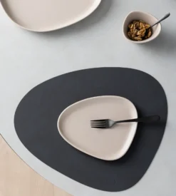 Curve Stoneware assiett 19x22 cm, Sand