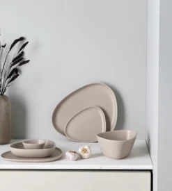 Curve Stoneware djup tallrik 19x22 cm, Sand