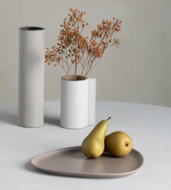 Curve Stoneware tallrik 26x30 cm, Warm Grey