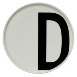 Design Letters tallrik, D