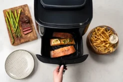 Easy Fry & Grill 3-in-1 steam + air fryer, Svart