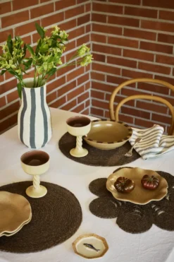 Elin bordstablett Ø38 cm, Coffee