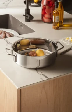 Eva Trio Stainless Steel traktörgryta 2 handtag, Ø28 cm