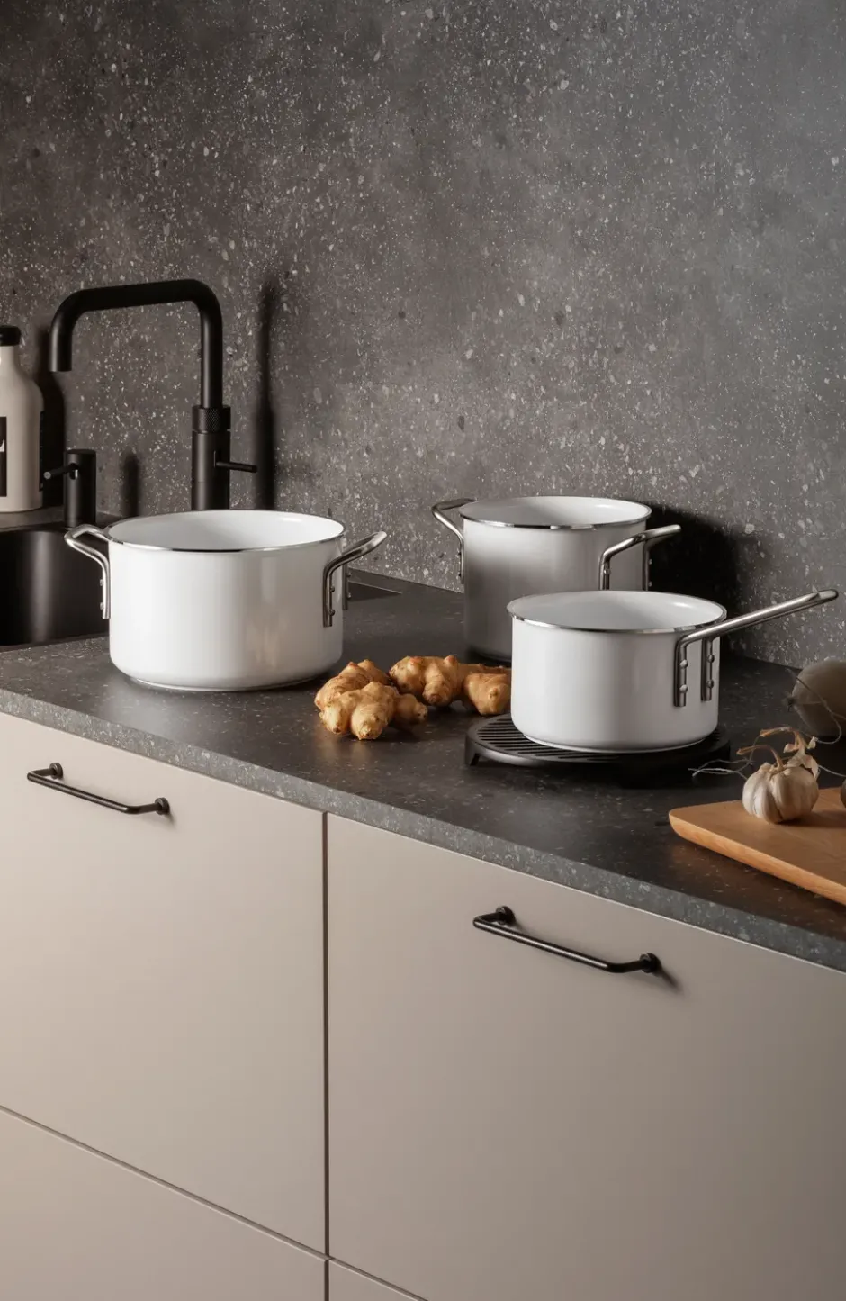 Eva Trio White Line Slip-Let keramiskt grytset 3 delar, Rostfritt stål