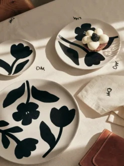 Flora tallrik Ø15 cm, Black-off white