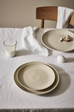 Granada tallrik Ø22 cm, Cremevit-beige