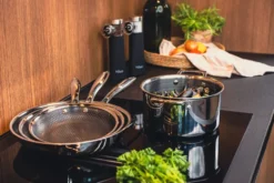 Hâws Santo hybrid coating gryta med lock 5,8 L, Rostfritt stål