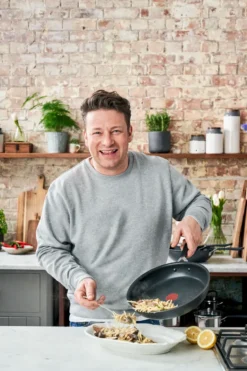 Jamie Oliver Quick & Easy stekpanna hard anodised, 24 cm