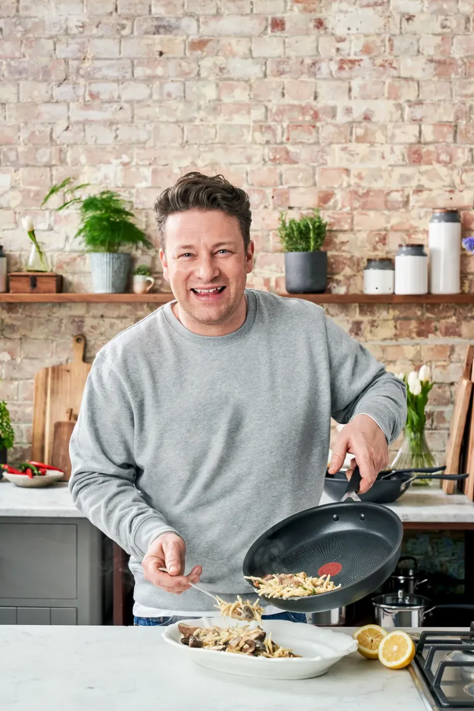 Jamie Oliver Quick & Easy stekpanna hard anodised, 24 cm