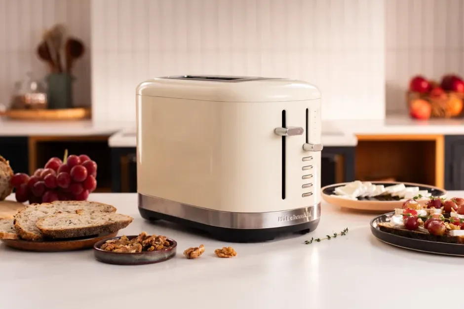 KitchenAid brödrost 2 skivor, Almond cream
