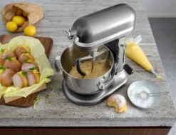 KitchenAid flatblandare med silikonkant stor, Silver