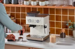 KitchenAid halvautomatisk espressomaskin med kvarn, Porcelain white
