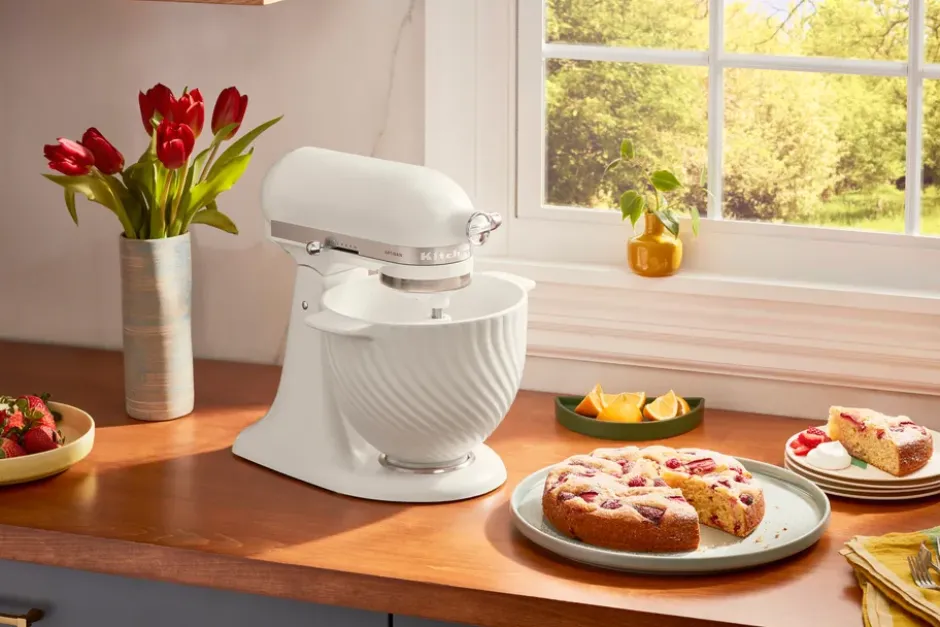 KitchenAid keramikskål dubbla handtag 4,7 L, Meringue