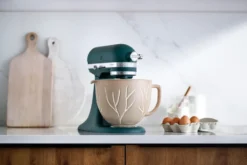 KitchenAid keramikskål med handtag 4,7 L, Bare trees