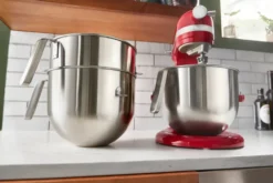 KitchenAid skål rostfritt stål med J-handtag 6,6 L, Brushed stainless steel