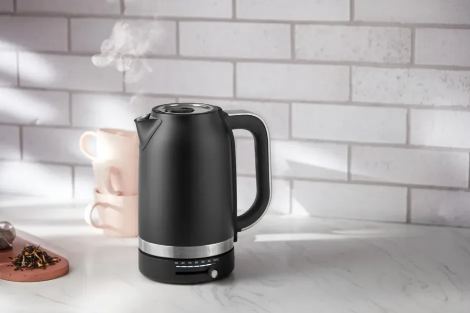 KitchenAid vattenkokare med temperaturkontroll 1,7 L, Black matte