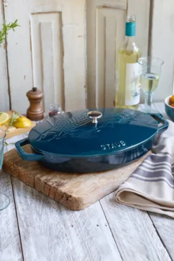 La Mer oval gryta, tre lager emalj, 32 cm