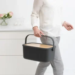 Nic brödlåda, Mörkgrå