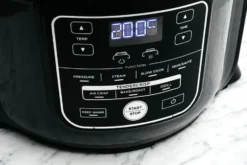 Ninja Foodi OP300 7-i-1 multikokare 6 L, Svart