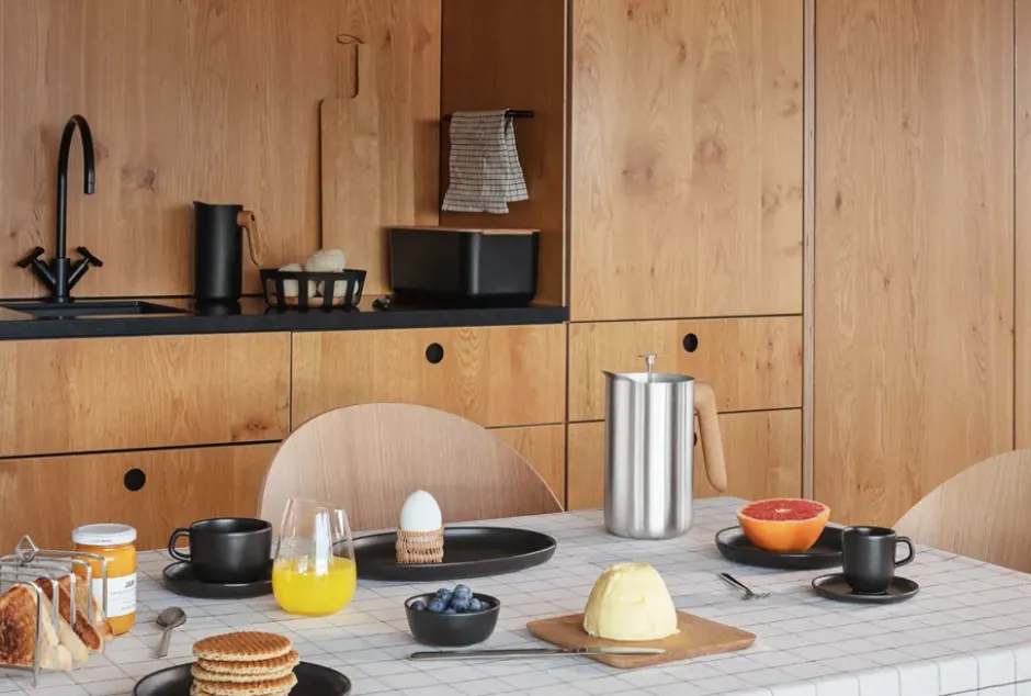 Nordic kitchen oval tallrik 18,5x26 cm, Svart