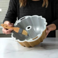 Nordic Ware bakpensel, Bok