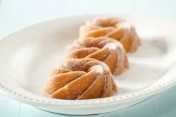 Nordic Ware heritage bundtlette bakform guld, 0,9 L