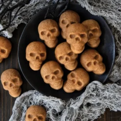 Nordic Ware Skull Bites bakform, Brons