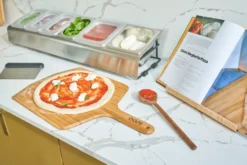Ooni pizza påläggsstation, Stainless steel