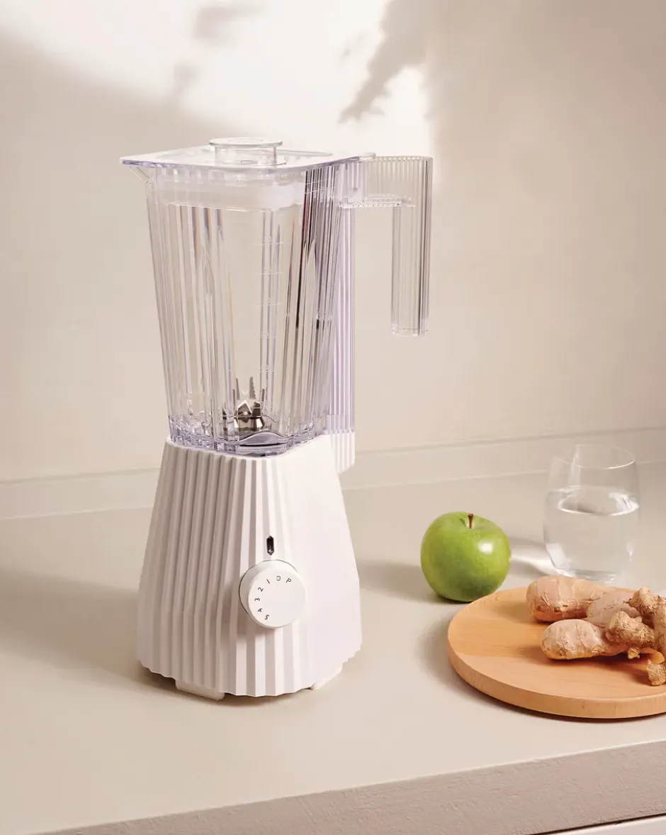 Plissé Blender, Vit