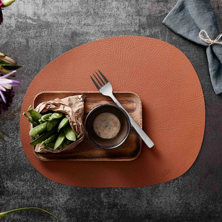 Raw bordstablett läder, Cinnamon brown buffalo