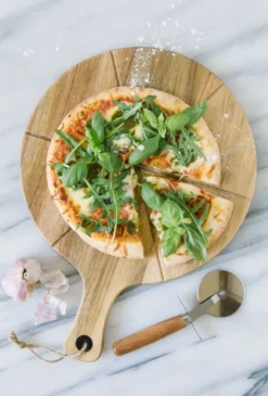 Sade pizzaset pizzaskärare skärbräda Ø32 cm, Akacia