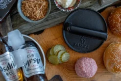 Satake burgerpress, Gjutjärn