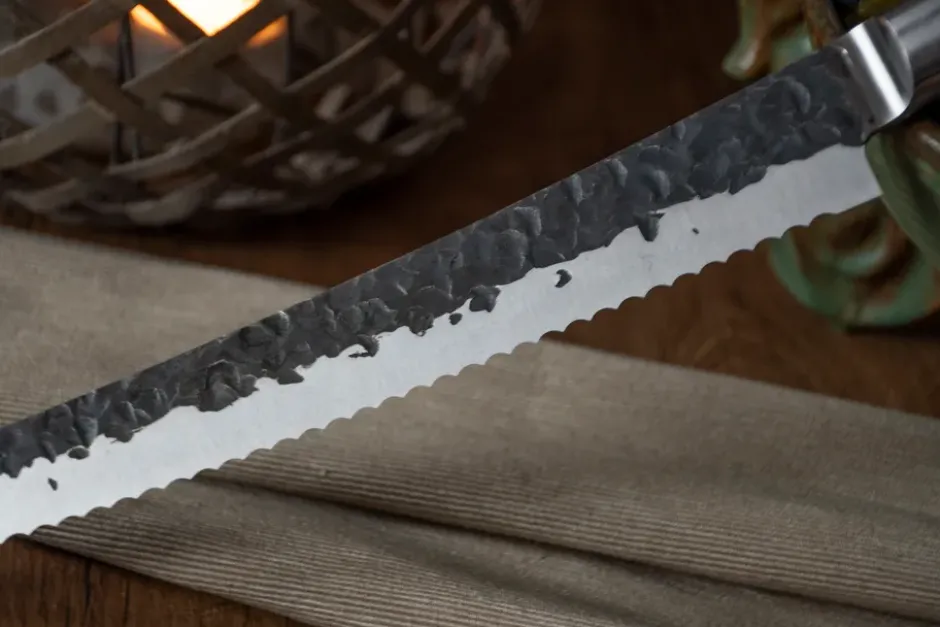 Satake Kuro brödkniv, 25 cm