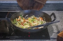 Satake Nabe wok gjutjärn, 36 cm