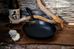 Satake stekpanna lättviktsgjutjärn keramisk 20+28 cm