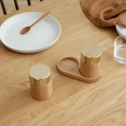Sina salt-och pepparkvarn 6 cm, Ek-mässing