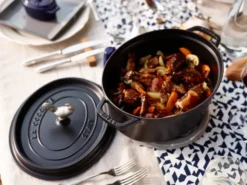 Staub knopp i metall, Kyckling