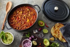 Staub La Cocotte oval gryta gjutjärn 1 L, Svart