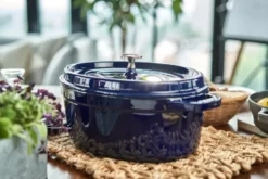 Staub La Cocotte oval gryta gjutjärn 6,7 L, Mörkblå