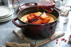 Staub La Cocotte rund gryta gjutjärn 2,6 L, Grenadinröd