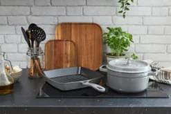 Staub La Cocotte rund gryta gjutjärn 1,7 L, Grafitgrå