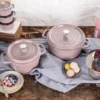 Staub La Cocotte rund gryta gjutjärn 3,8 L, Cherry Blossom