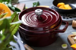 Staub La Cocotte rund gryta gjutjärn 5,2 L, Grenadinröd