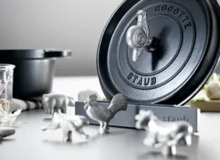 Staub lockhållare gjutjärn-silikon, Svart
