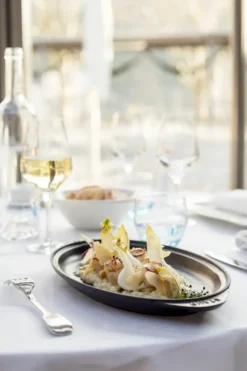 Staub oval fiskform i gjutjärn, svart
