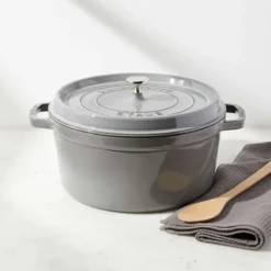 Staub rund gryta i gjutjärn 5,2 l, grå